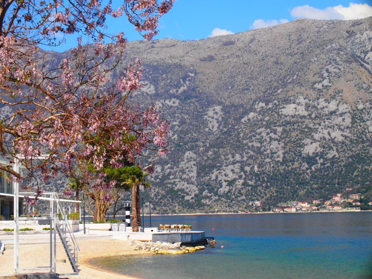 Holiday House In The Kotor Bay ภายนอก รูปภาพ