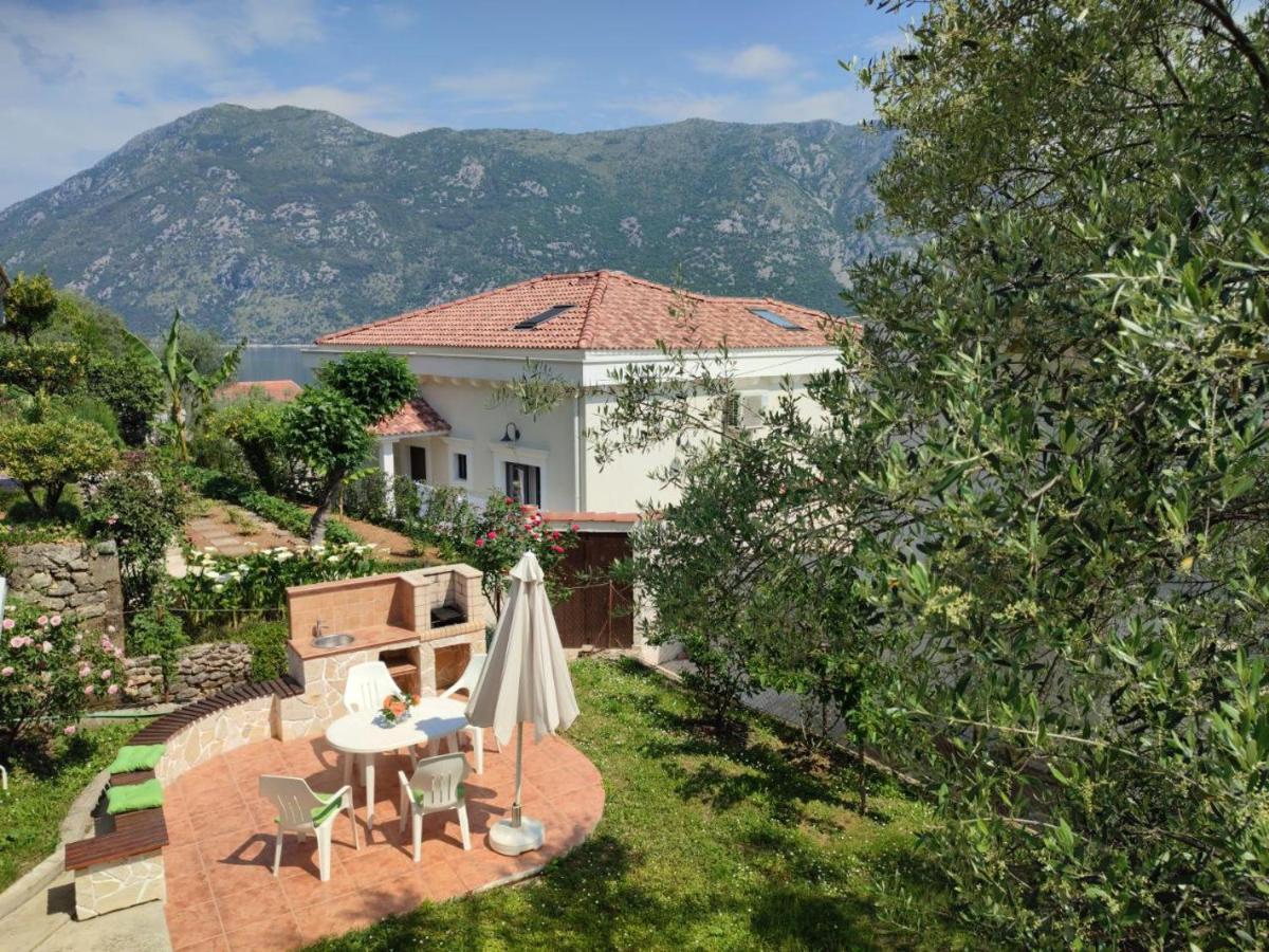 Holiday House In The Kotor Bay ภายนอก รูปภาพ