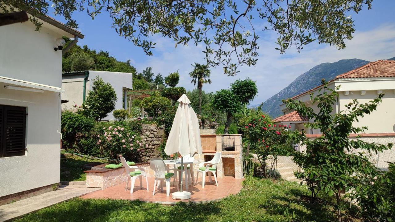 Holiday House In The Kotor Bay ภายนอก รูปภาพ
