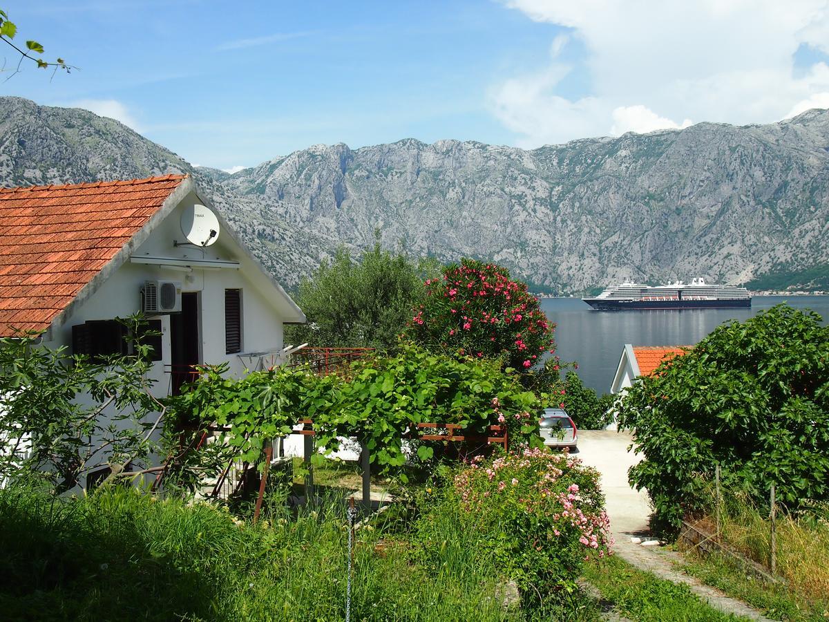 Holiday House In The Kotor Bay ภายนอก รูปภาพ
